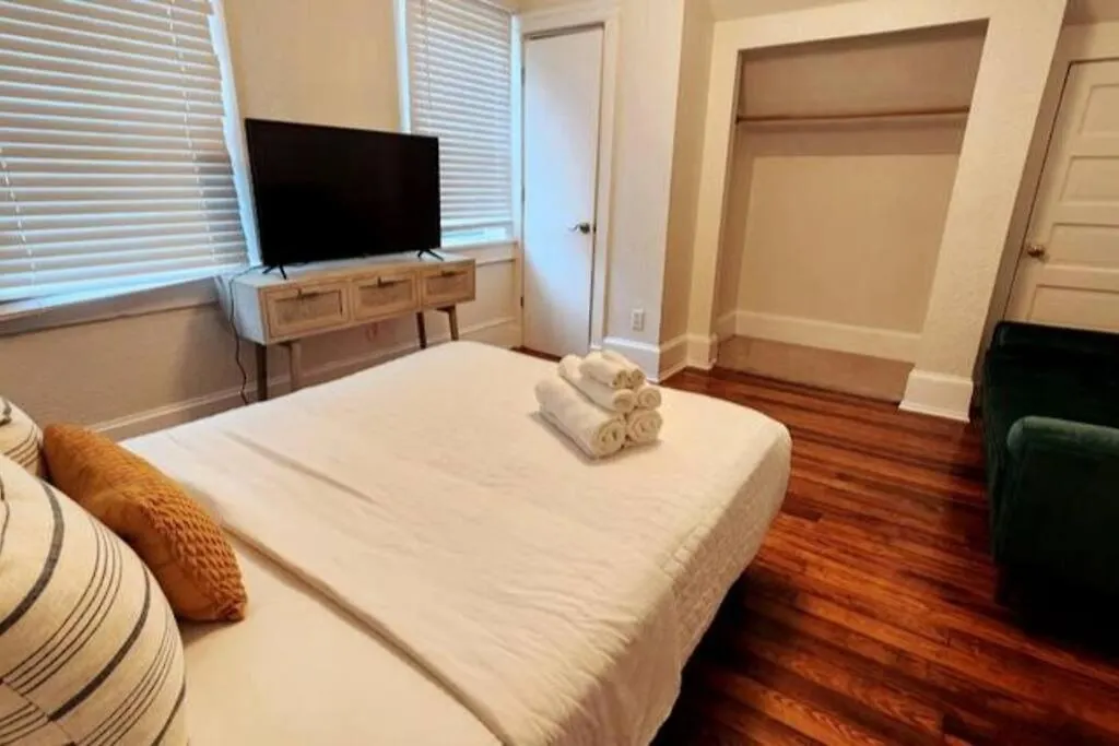 Holiday home 4/2 Historic Bungalow Dt Sanford United States