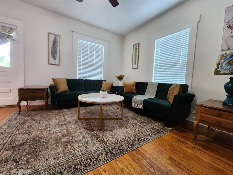 Holiday home 4/2 Historic Bungalow Dt Sanford