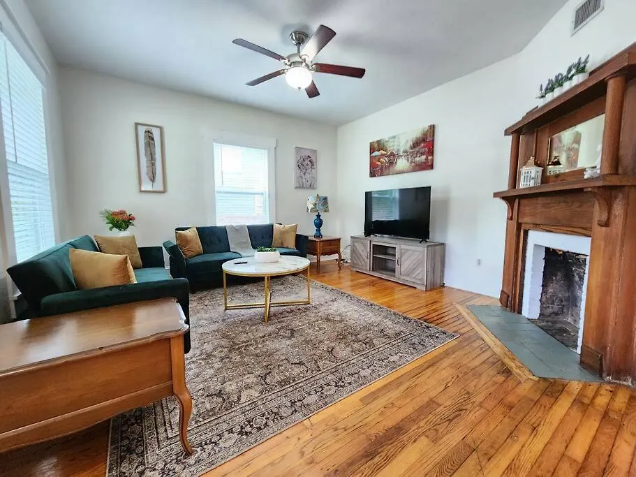 Holiday home 4/2 Historic Bungalow Dt Sanford