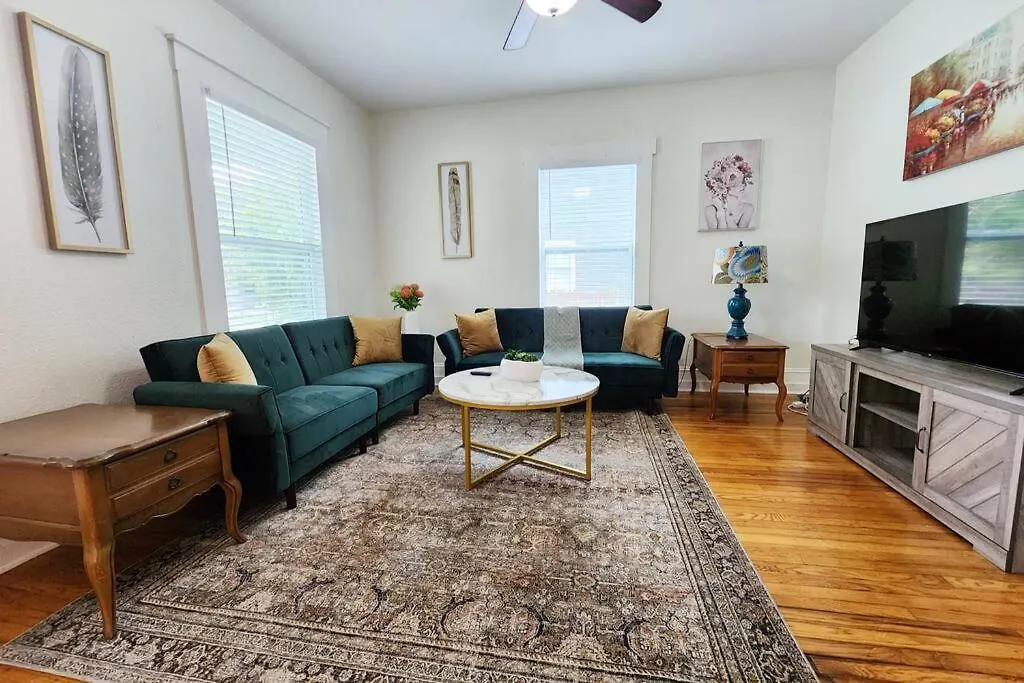 4/2 Historic Bungalow Dt Sanford